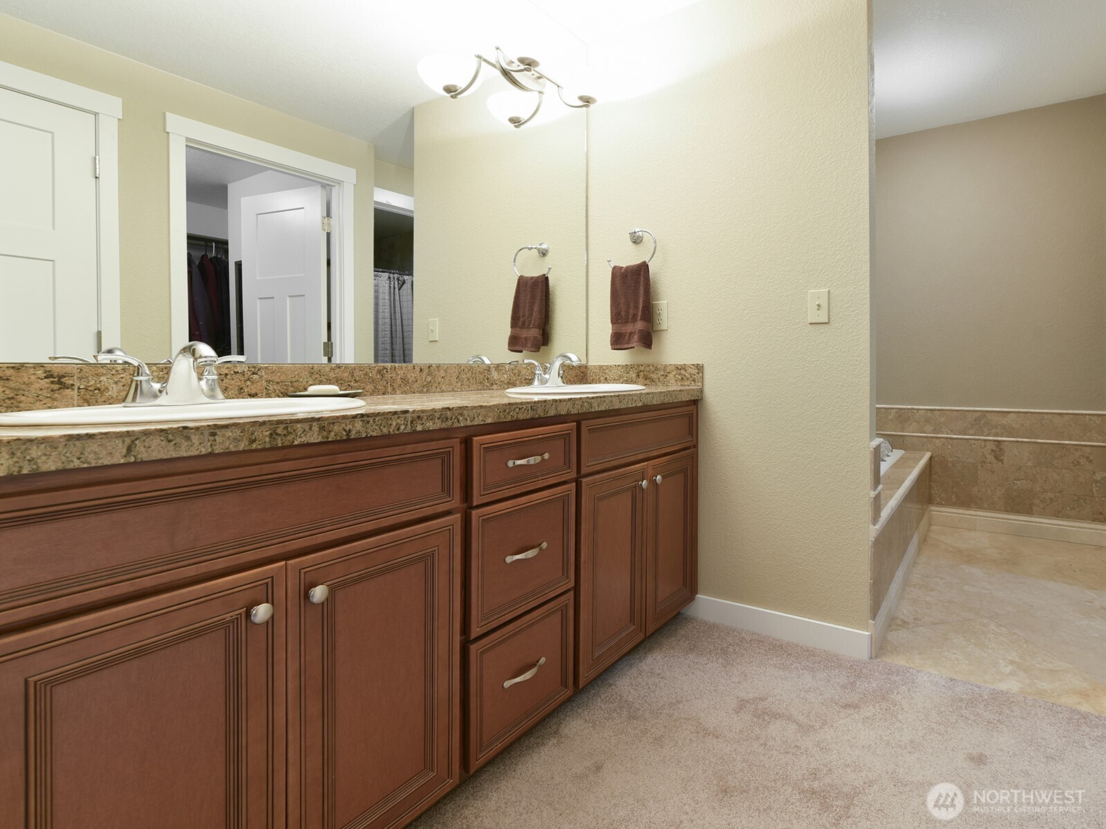 25216 238th Avenue SE, Maple Valley, WA 98038