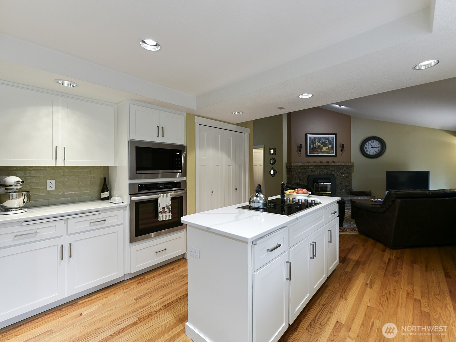 25216 238th Avenue SE, Maple Valley, WA 98038