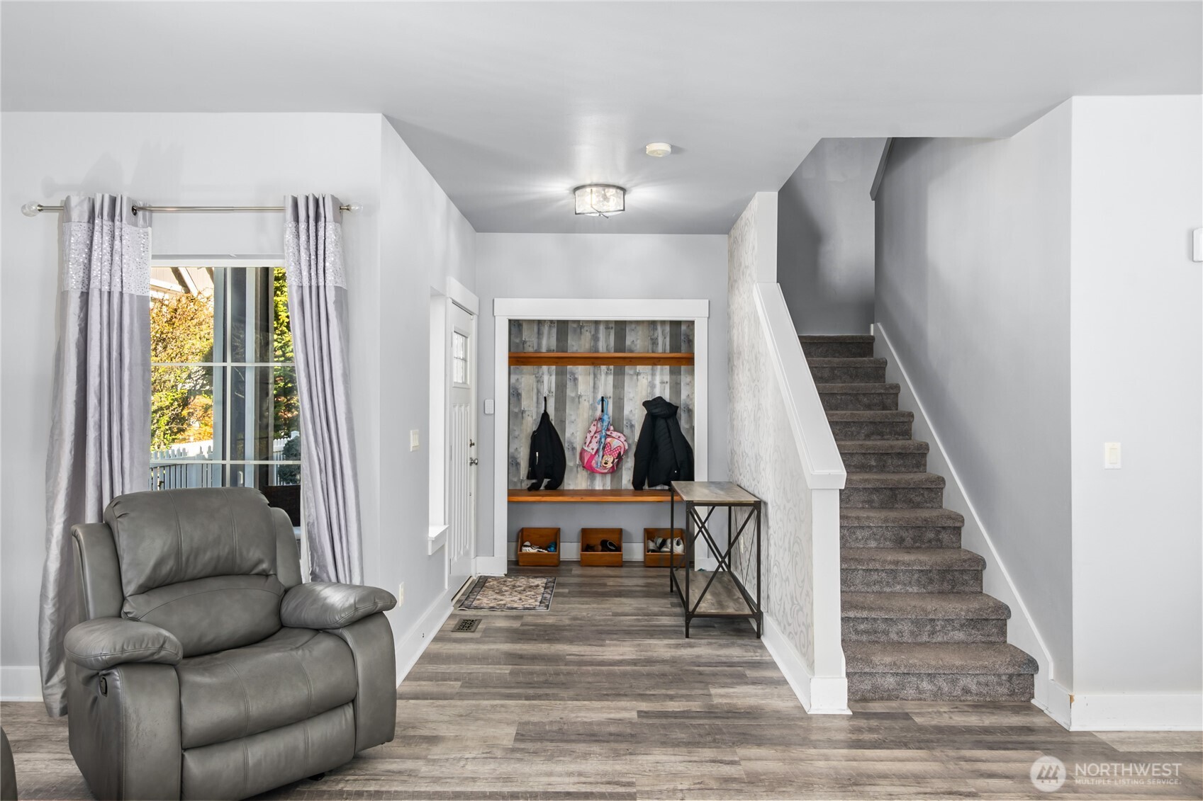 4915 Bering Street NW, Gig Harbor, WA 98332