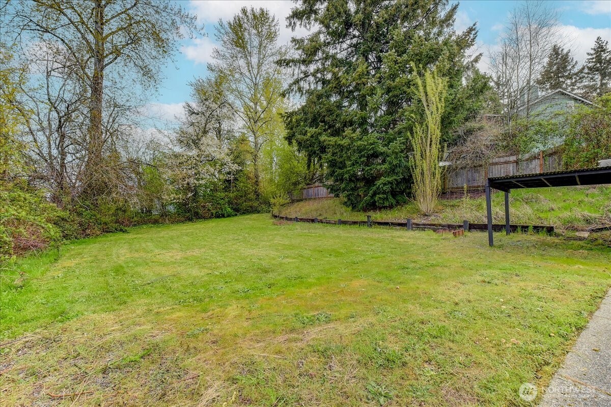 1214 Hemlock Street , Milton, WA 98354