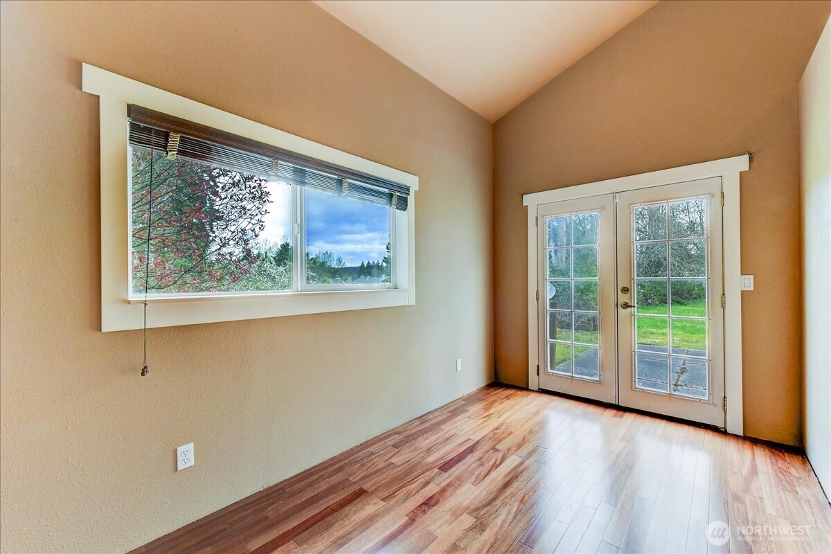 1214 Hemlock Street , Milton, WA 98354