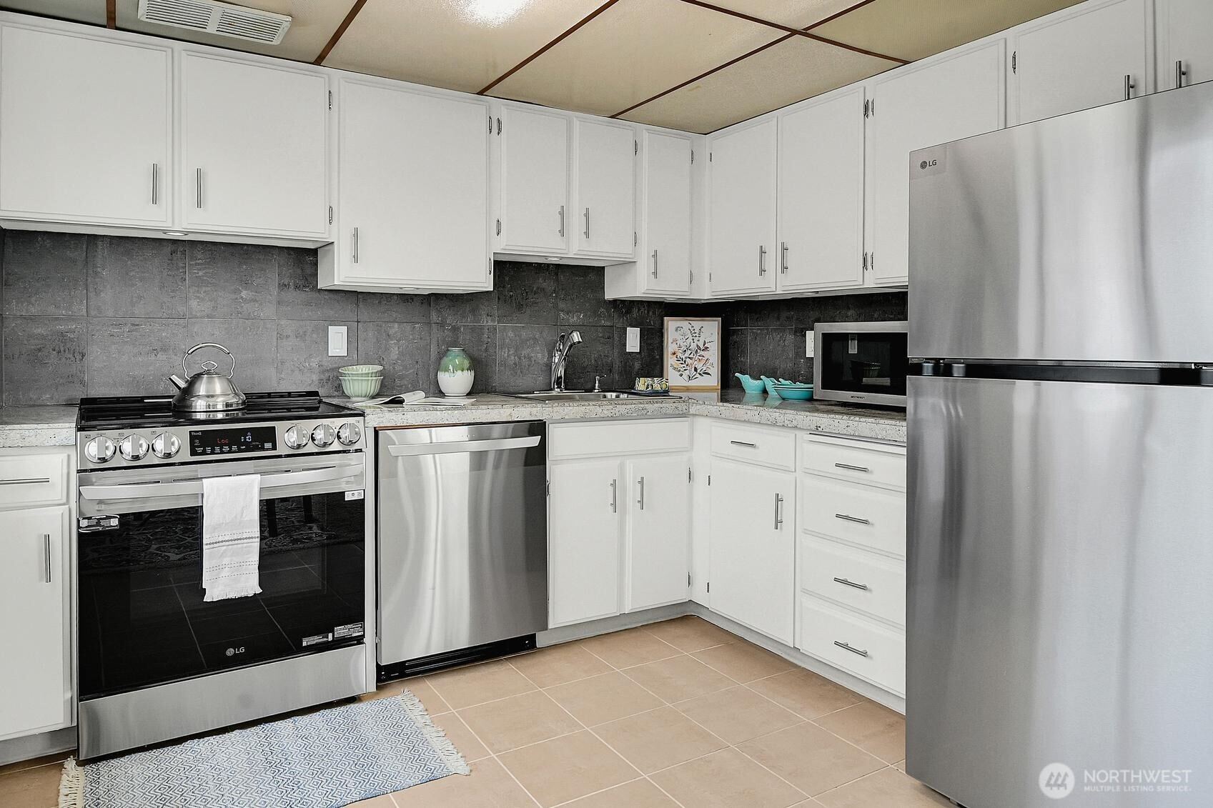 912 3rd Avenue W #501, Seattle, WA 98119