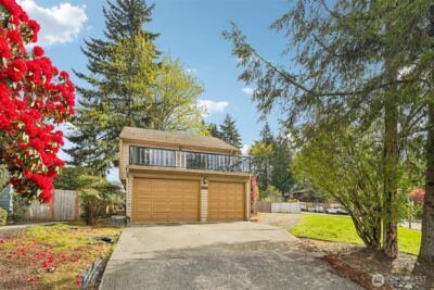 18805 SE 42nd Street , Issaquah, WA 98027