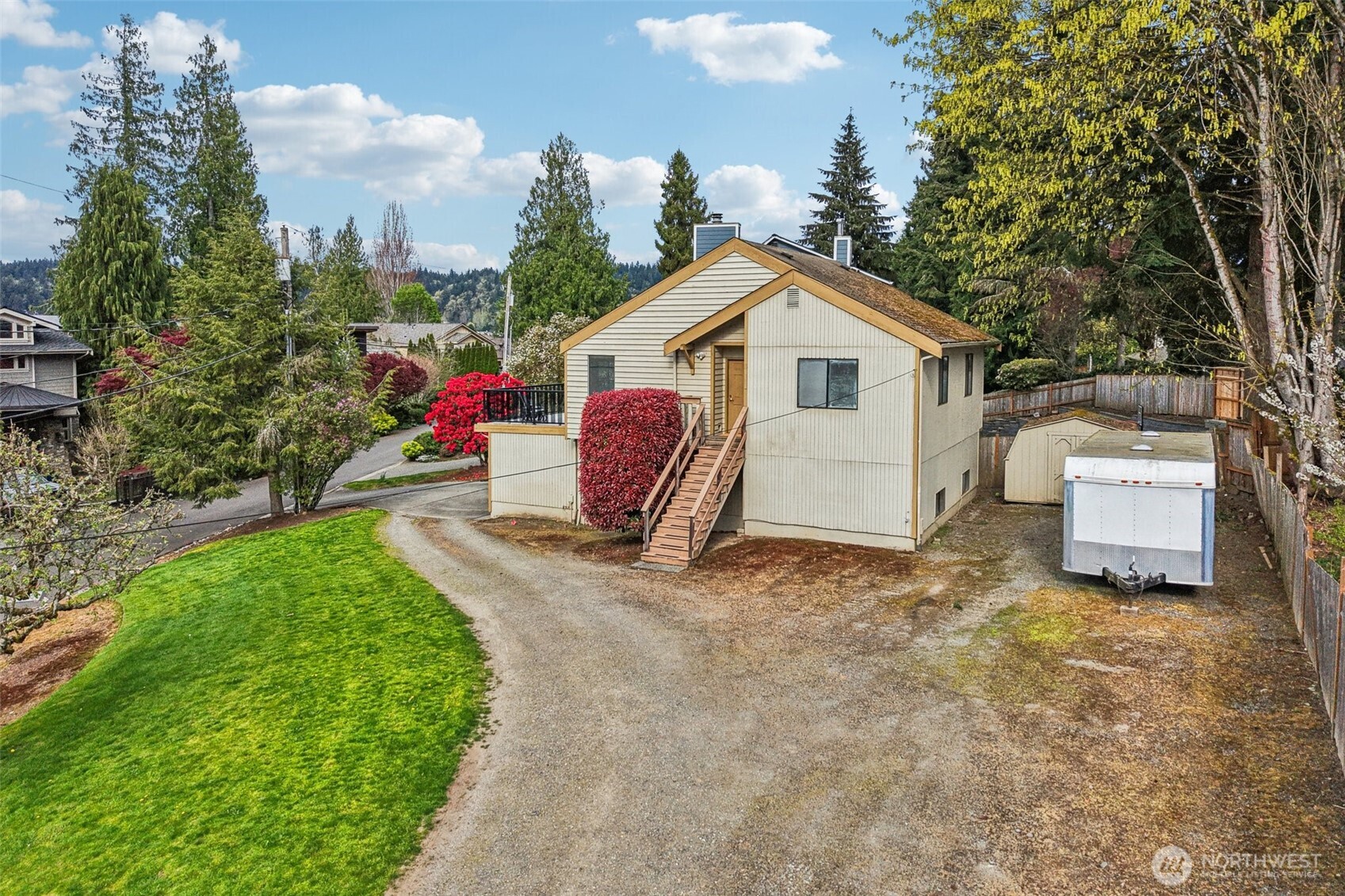 18805 SE 42nd Street , Issaquah, WA 98027