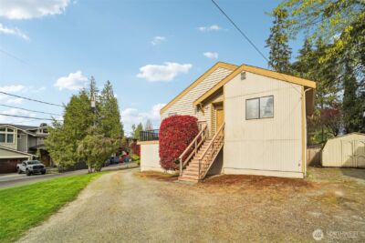 18805 SE 42nd Street , Issaquah, WA 98027 - Photo 3