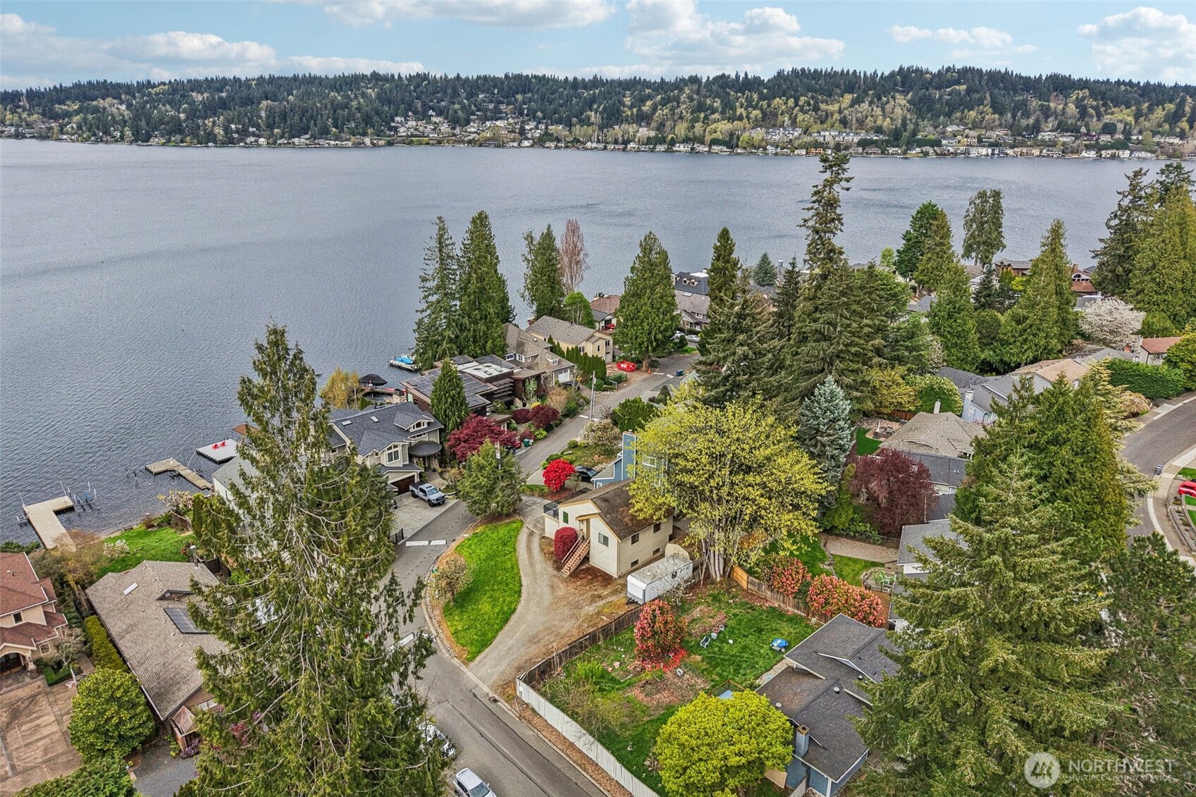 18805 SE 42nd Street , Issaquah, WA 98027