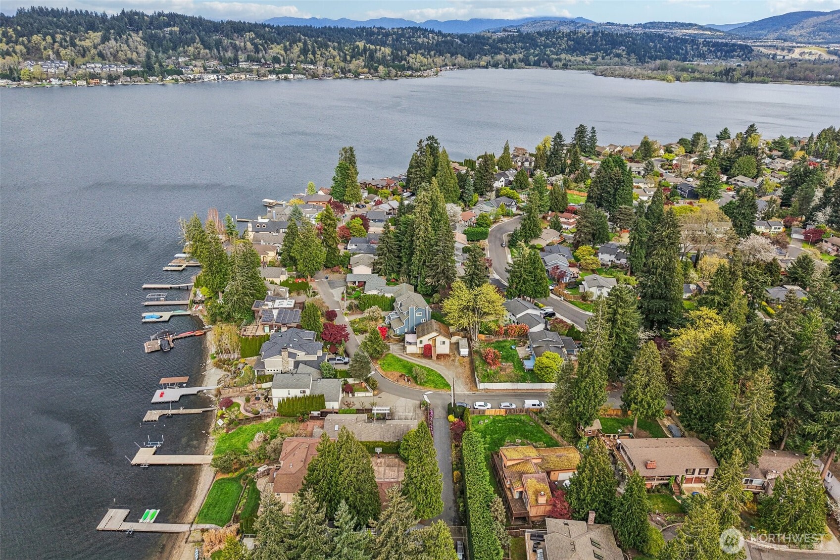 18805 SE 42nd Street , Issaquah, WA 98027