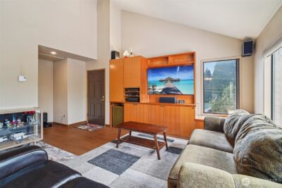 18805 SE 42nd Street , Issaquah, WA 98027 - Photo 4
