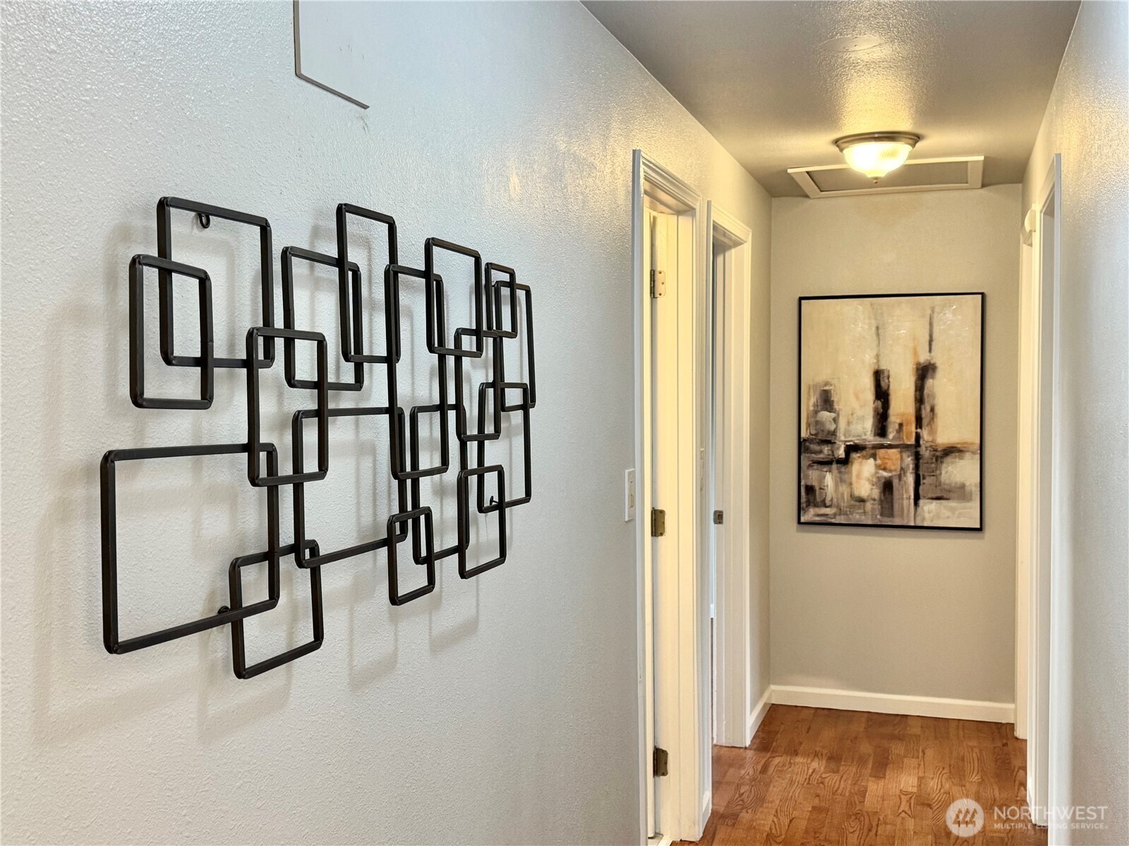 430 128 Avenue SE, Bellevue, WA 98005-3606