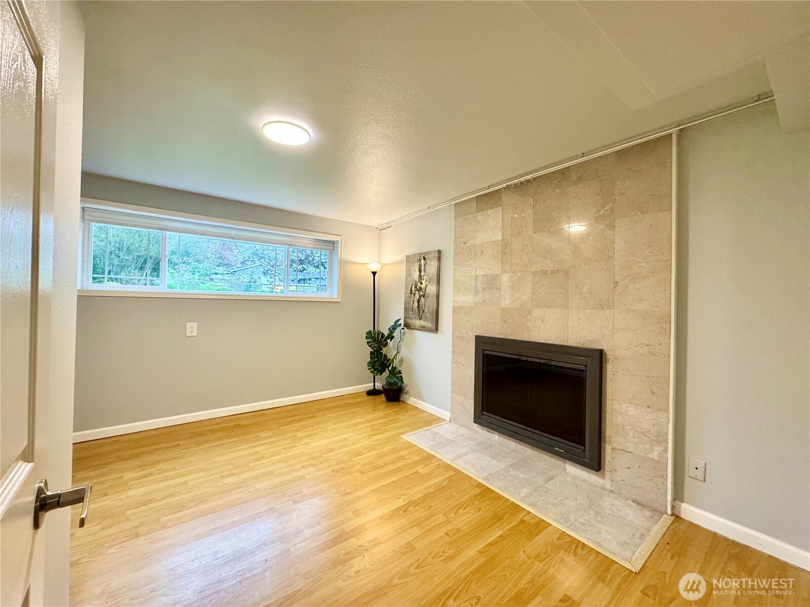 430 128 Avenue SE, Bellevue, WA 98005-3606