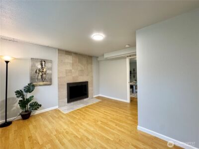 430 128 Avenue SE, Bellevue, WA 98005-3606 - Photo 20