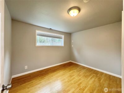 430 128 Avenue SE, Bellevue, WA 98005-3606 - Photo 25
