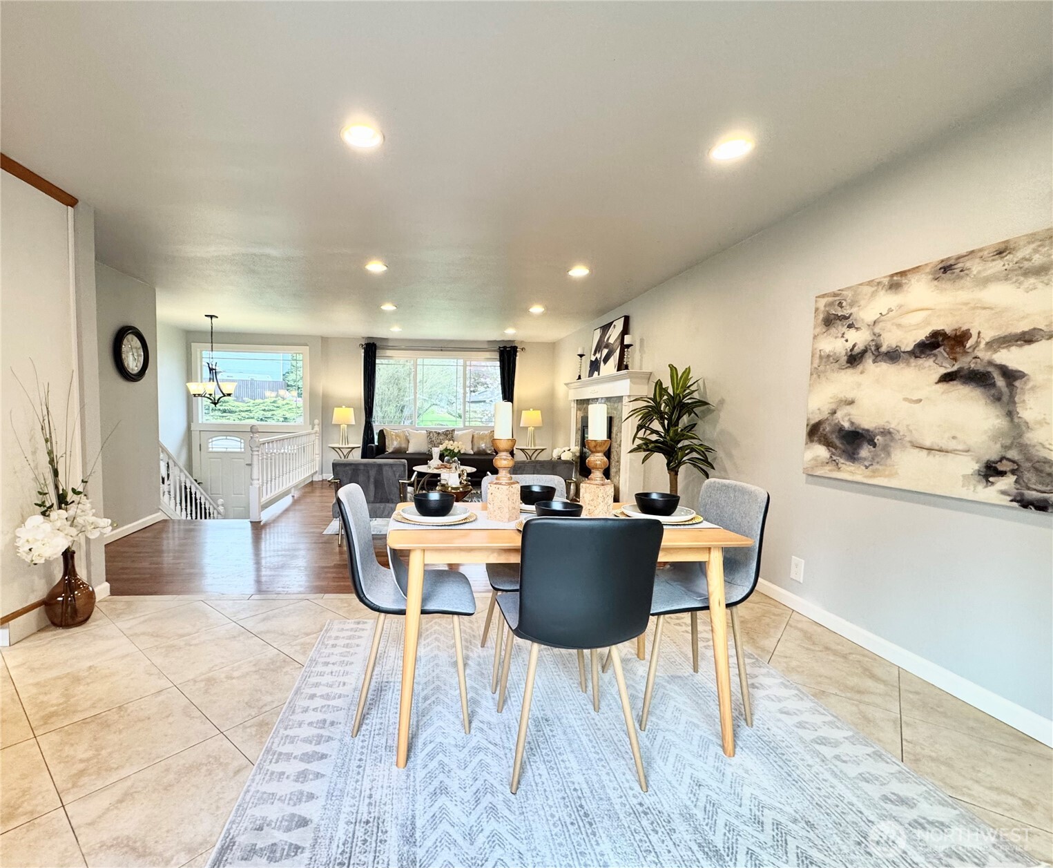 430 128 Avenue SE, Bellevue, WA 98005-3606