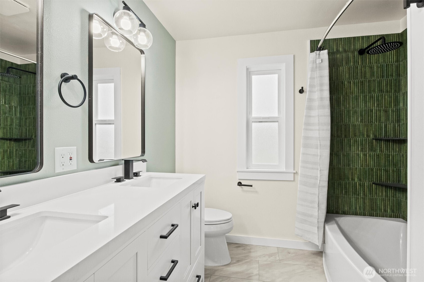 3984 Bancroft Road , Bellingham, WA 98225