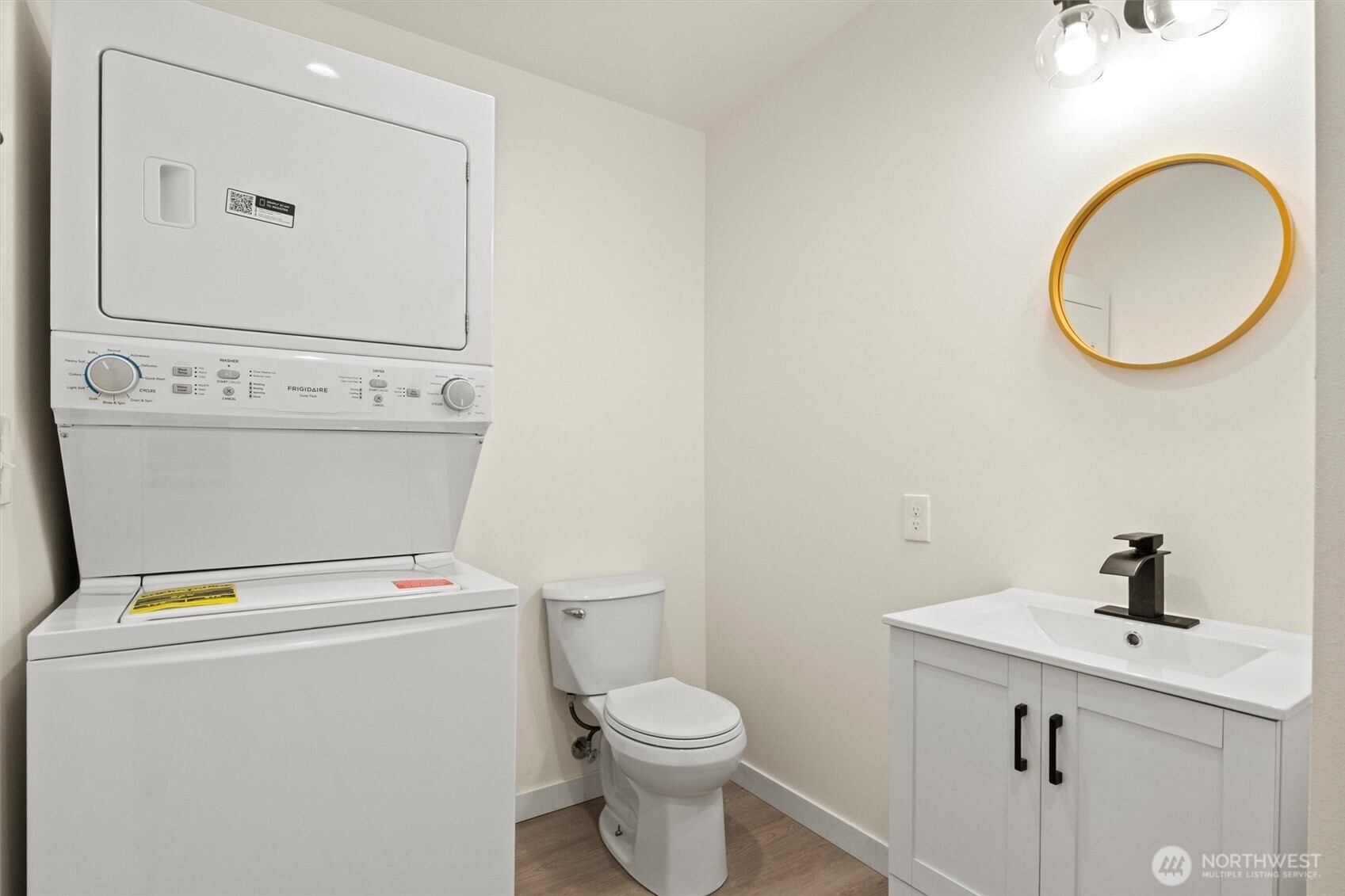 3984 Bancroft Road , Bellingham, WA 98225