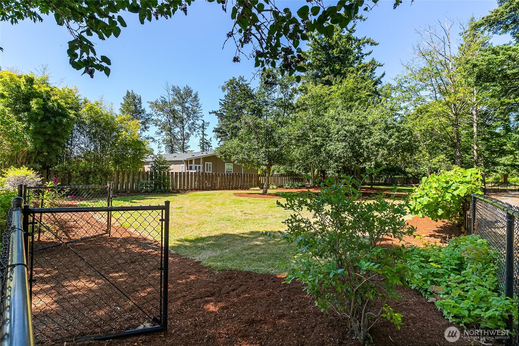 3984 Bancroft Road , Bellingham, WA 98225