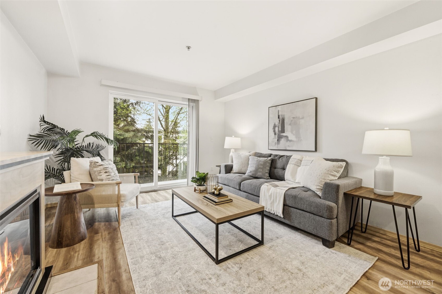 9057 Greenwood Avenue N #102, Seattle, WA 98103