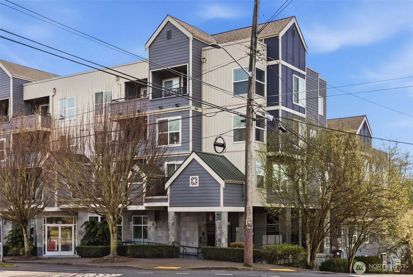 9057 Greenwood Avenue N #102, Seattle, WA 98103