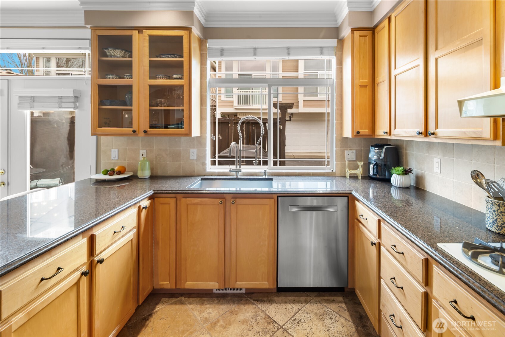 8630 113th Lane NE, Kirkland, WA 98033