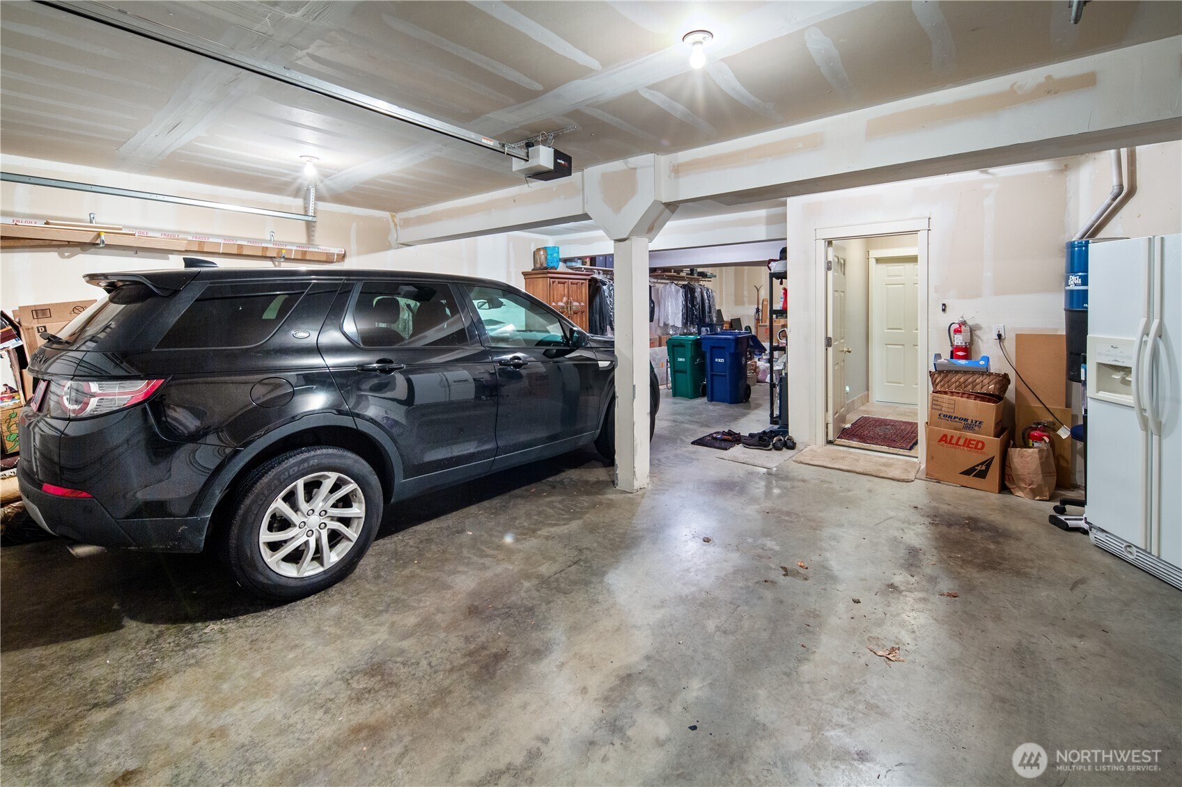 8630 113th Lane NE, Kirkland, WA 98033