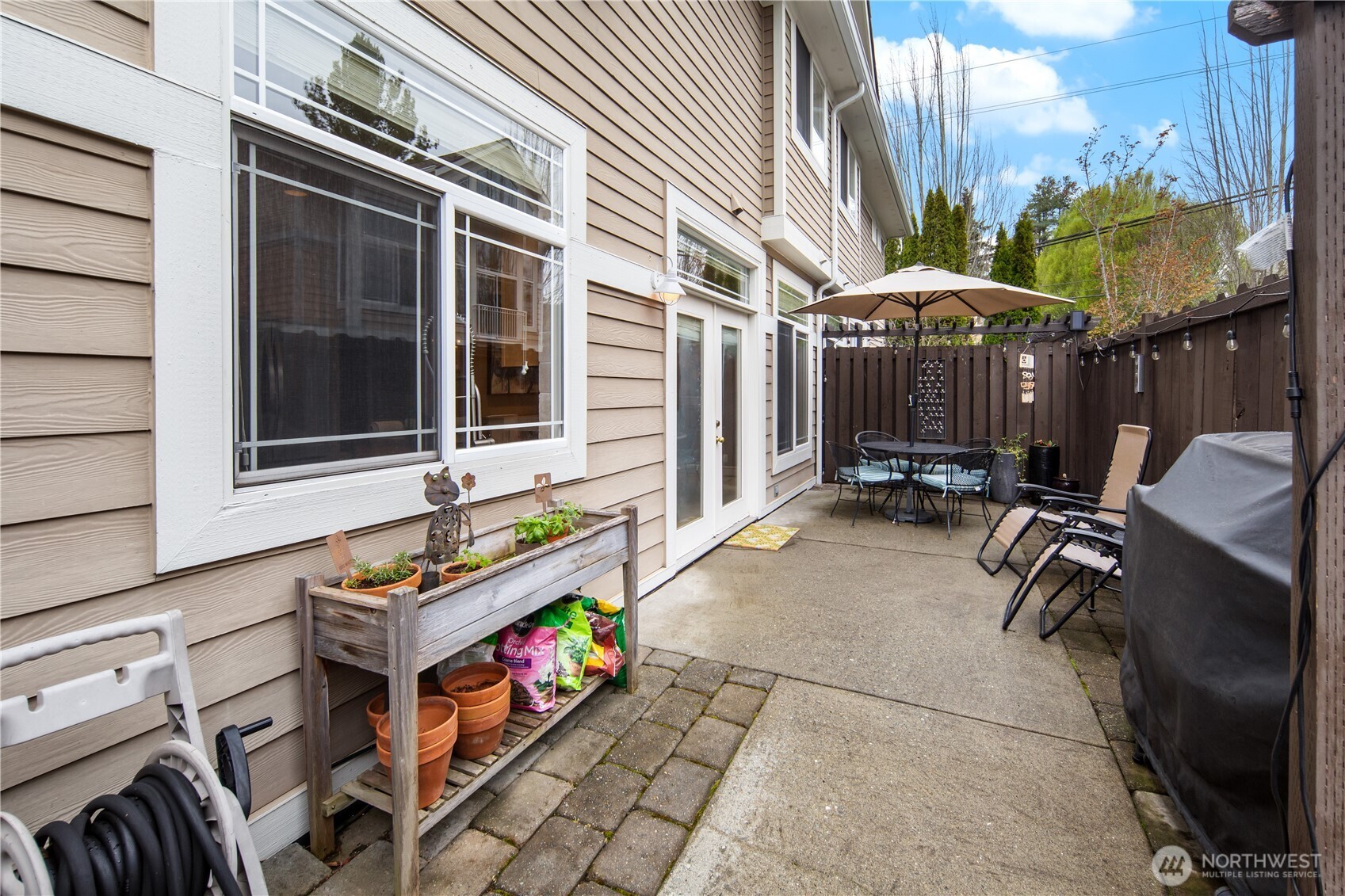 8630 113th Lane NE, Kirkland, WA 98033