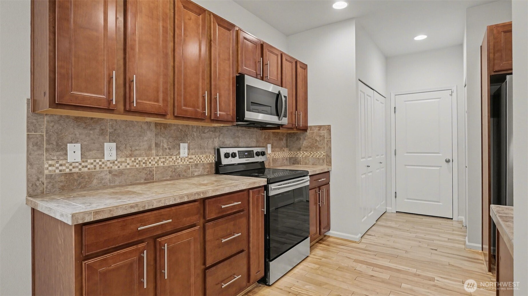 12715 12th Drive SE, Everett, WA 98208