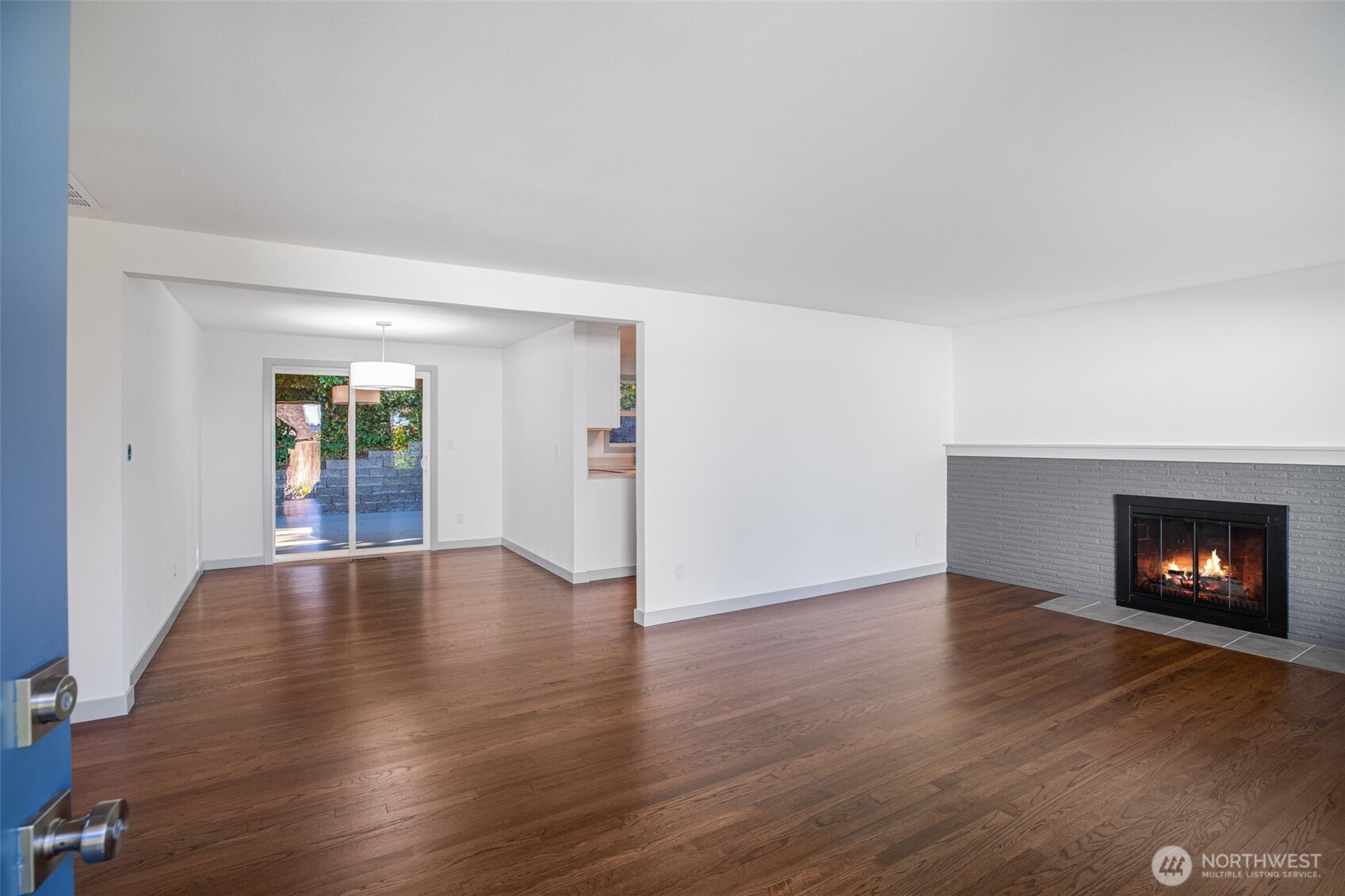 4602 SW Cloverdale Street , Seattle, WA 98136