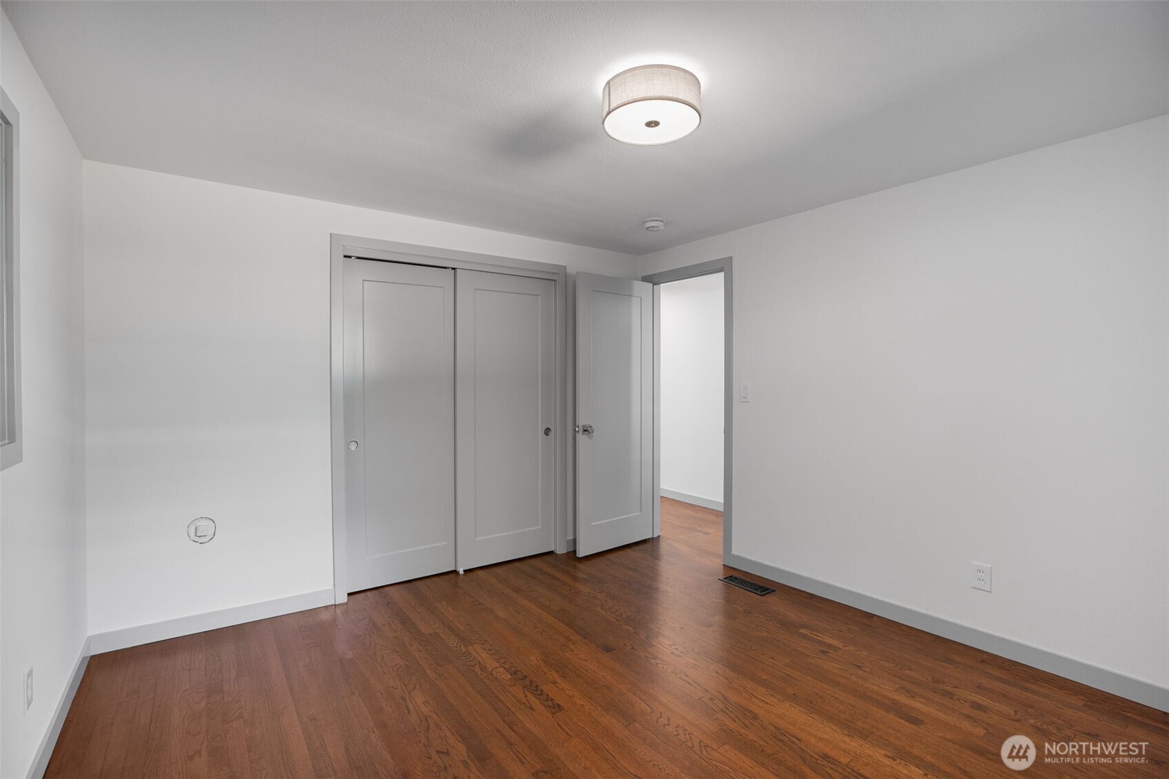 4602 SW Cloverdale Street , Seattle, WA 98136