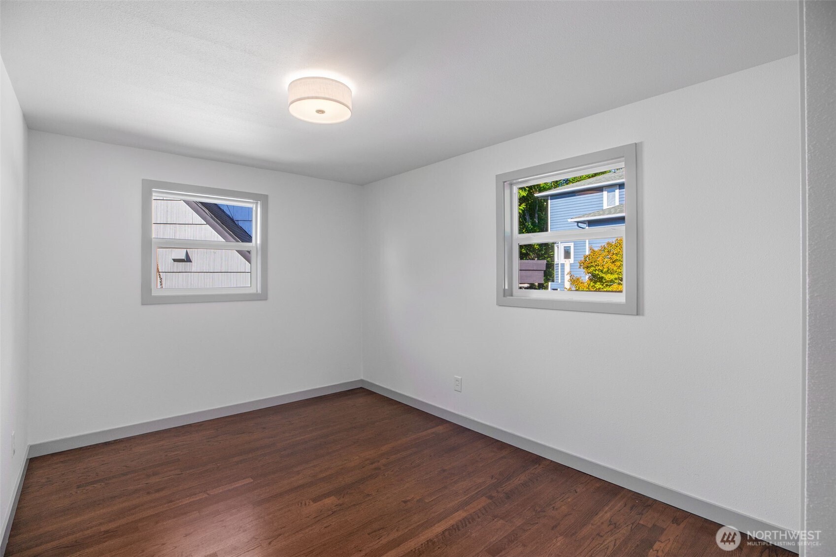 4602 SW Cloverdale Street , Seattle, WA 98136