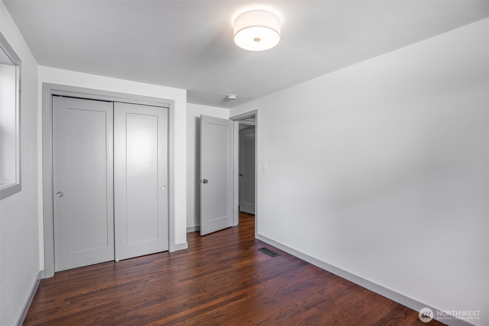 4602 SW Cloverdale Street , Seattle, WA 98136