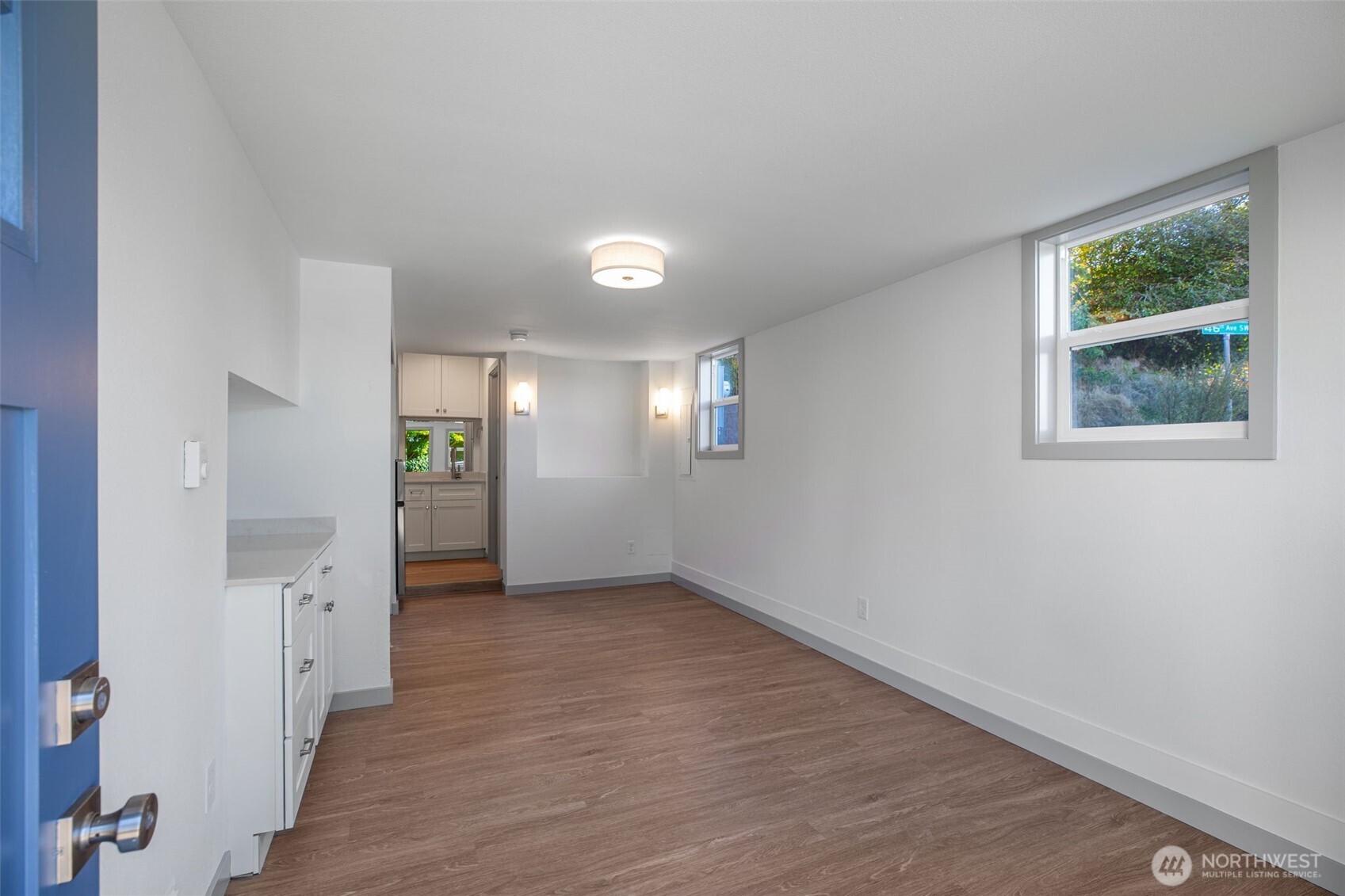 4602 SW Cloverdale Street , Seattle, WA 98136