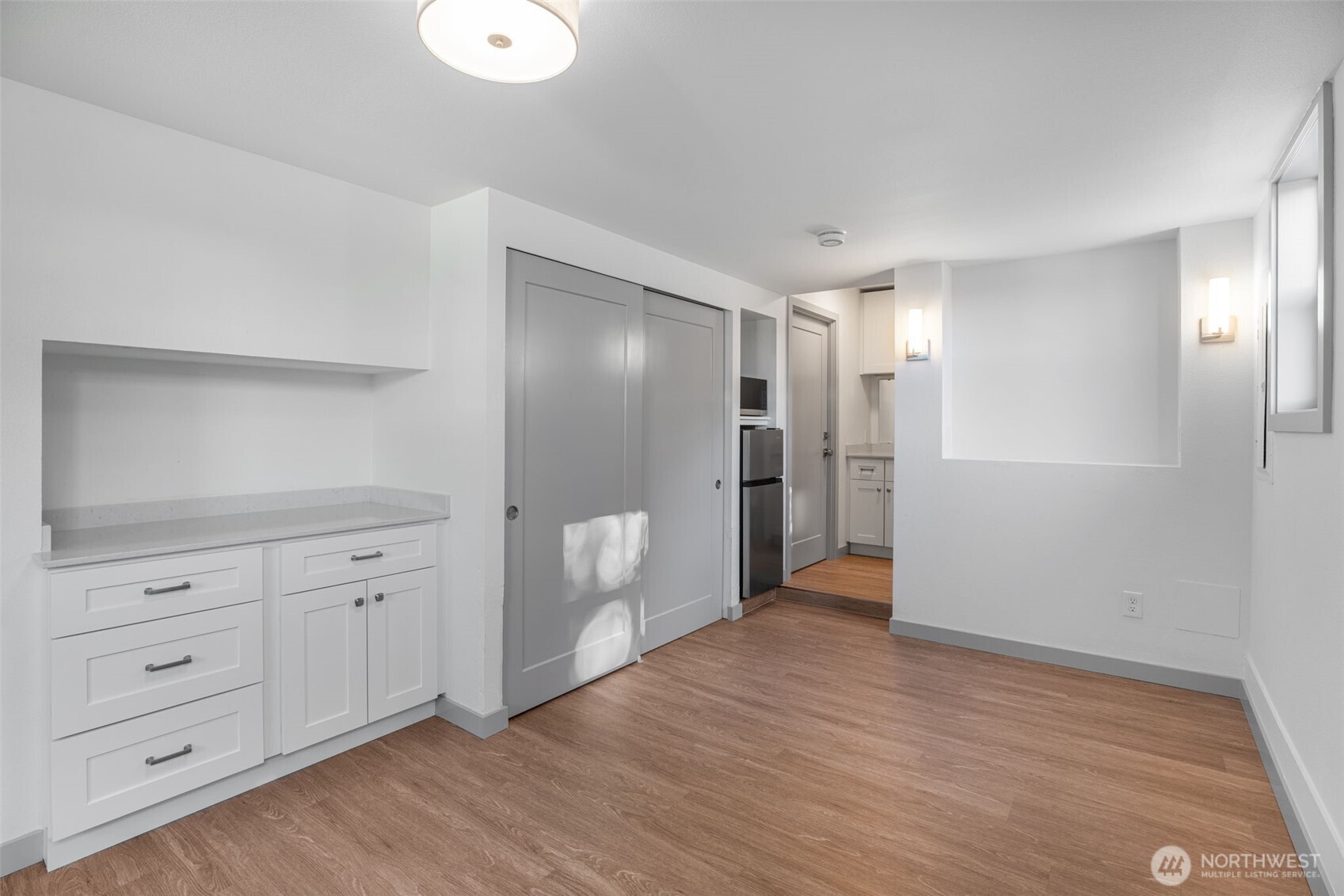 4602 SW Cloverdale Street , Seattle, WA 98136