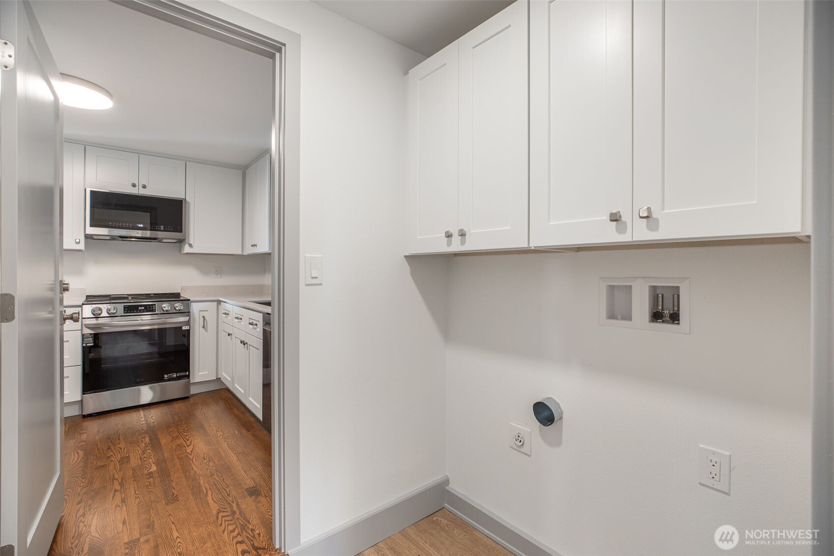 4602 SW Cloverdale Street , Seattle, WA 98136