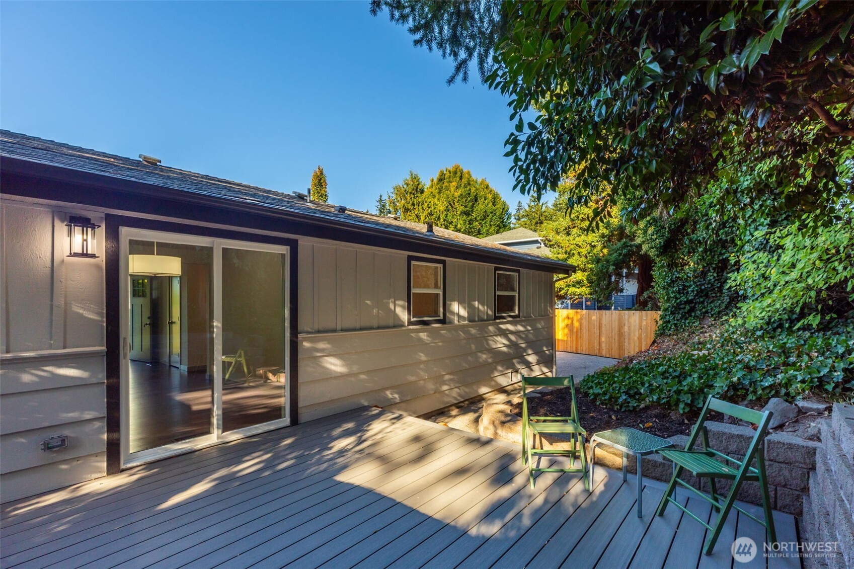 4602 SW Cloverdale Street , Seattle, WA 98136