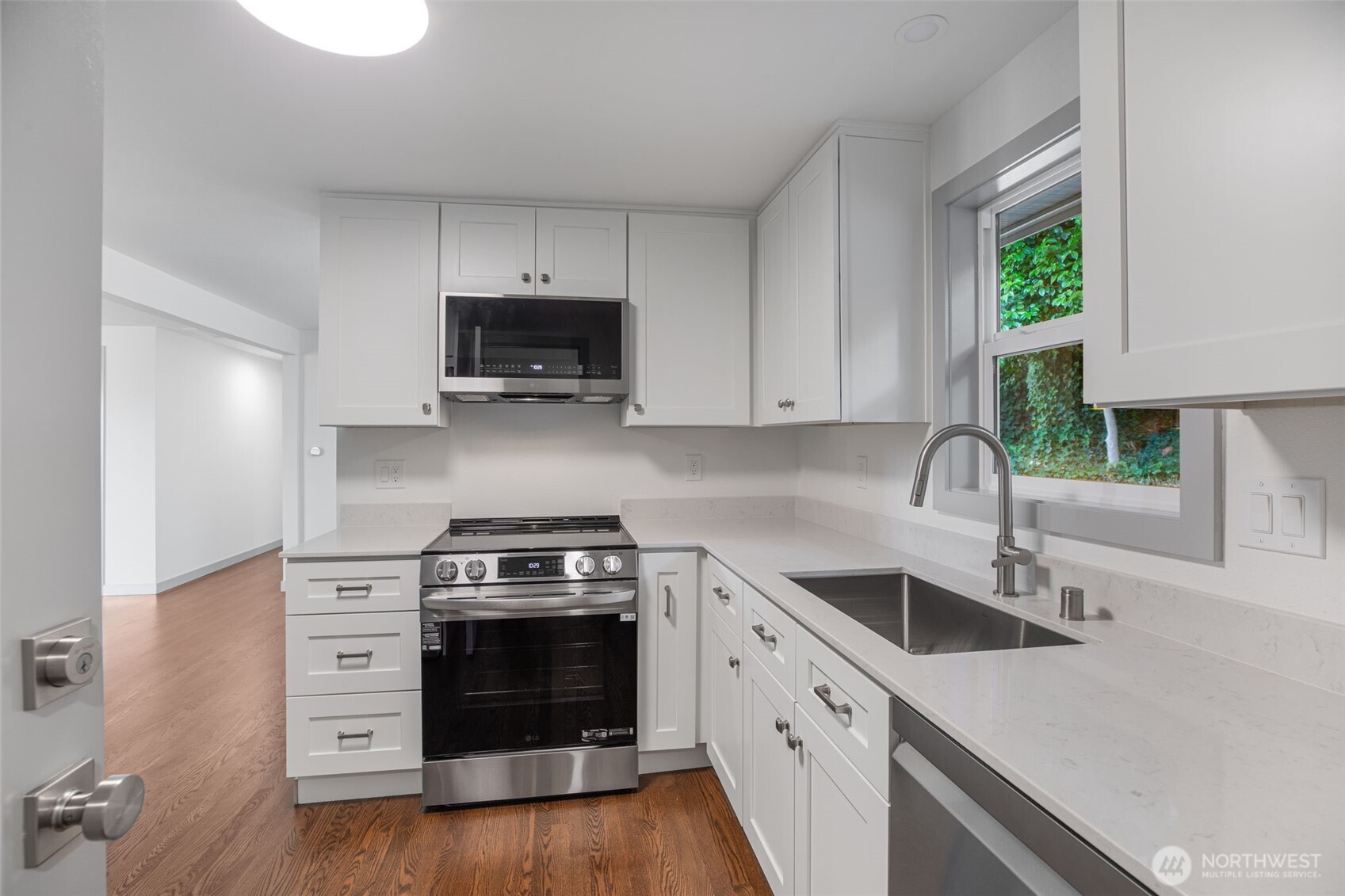 4602 SW Cloverdale Street , Seattle, WA 98136