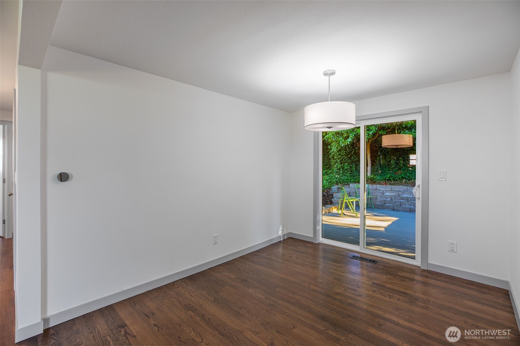 4602 SW Cloverdale Street , Seattle, WA 98136