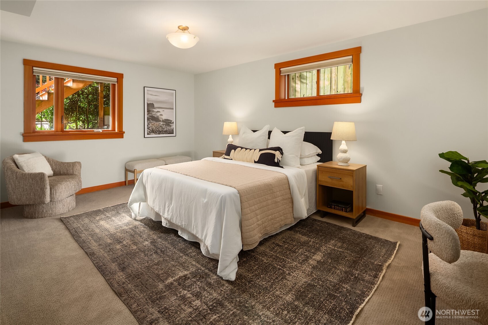2833 W Viewmont Way W, Seattle, WA 98199