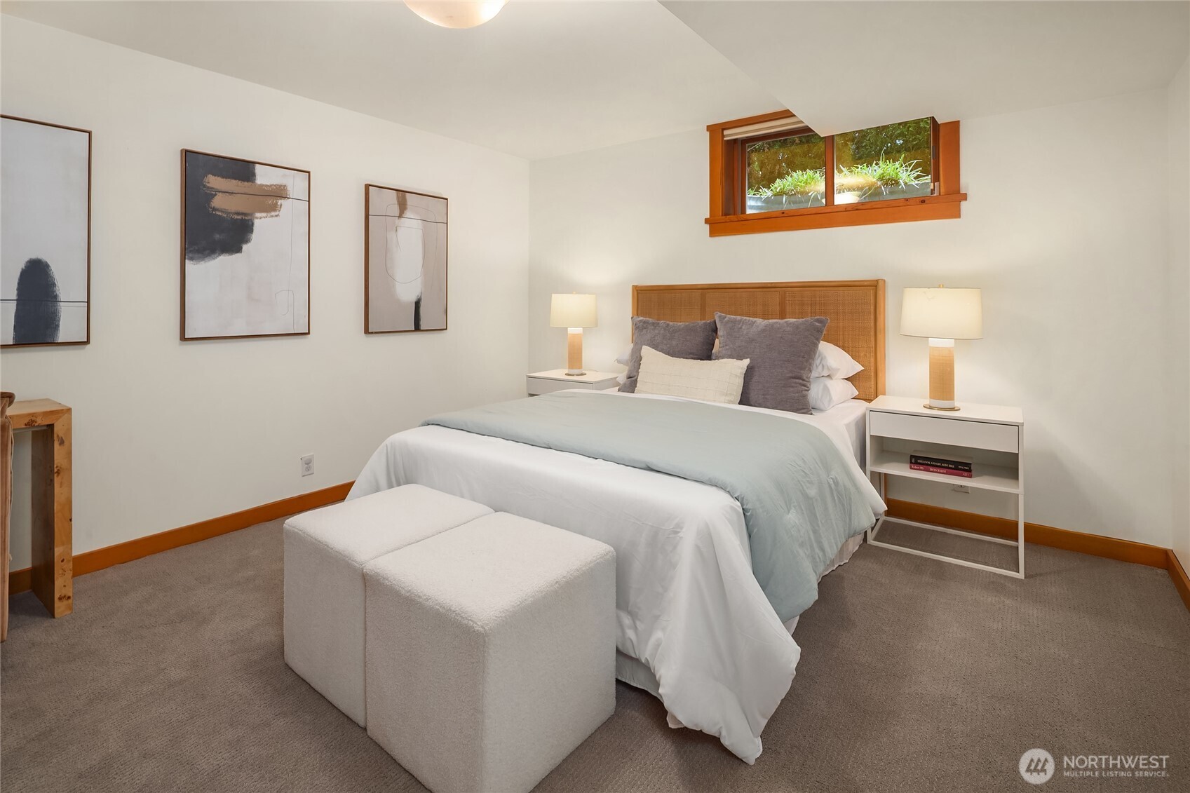 2833 W Viewmont Way W, Seattle, WA 98199