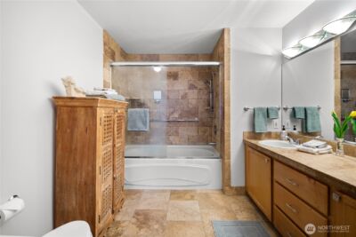 8630 113th Lane NE, Kirkland, WA 98033 - Photo 10