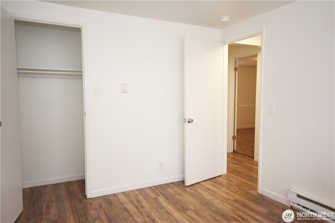 2413 SW Graham Street , Seattle, WA 98106