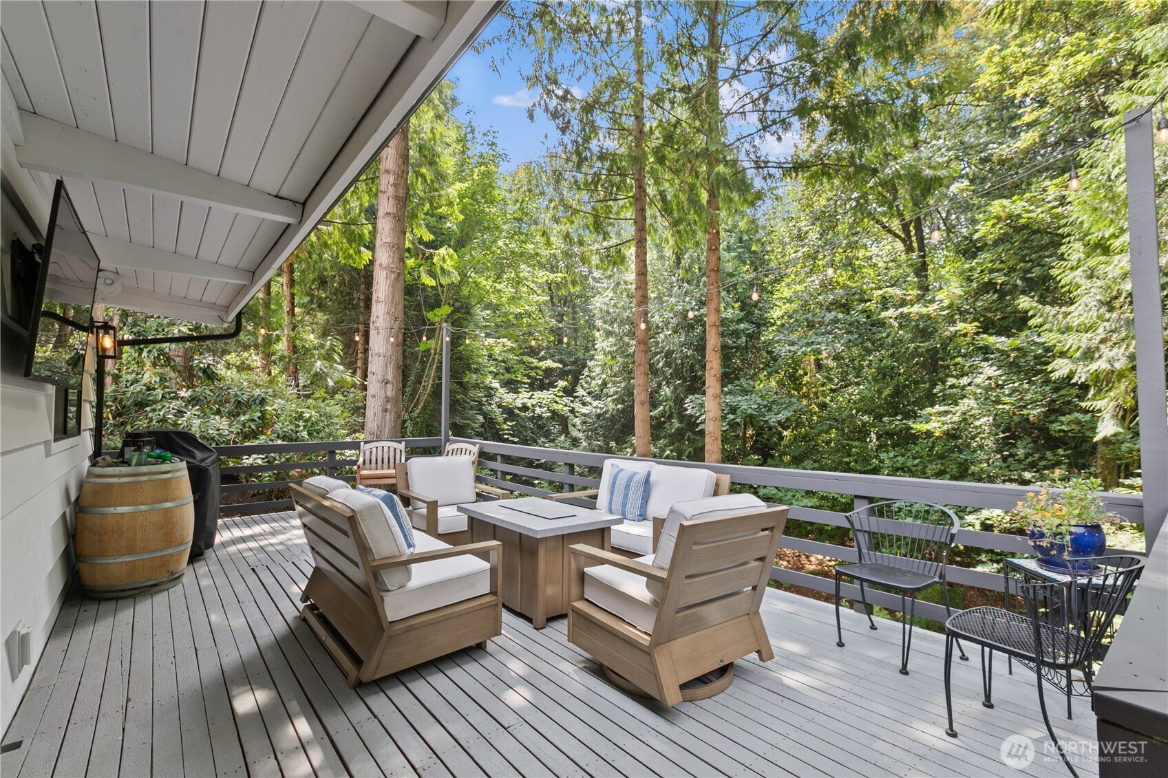 3227 103rd Place NE, Bellevue, WA 98004