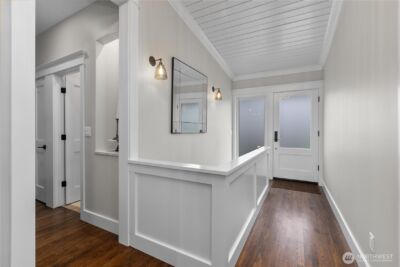 3227 103rd Place NE, Bellevue, WA 98004 - Photo 2
