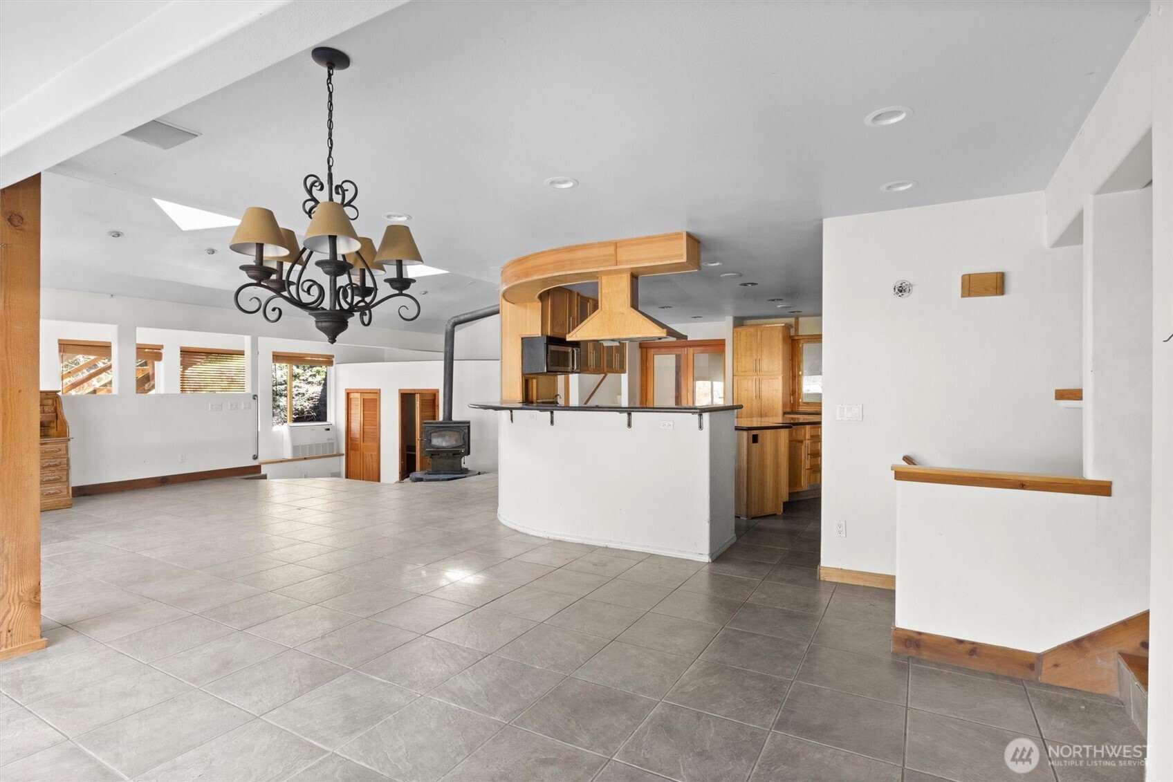 961 W Lake Samish Dr , Bellingham, WA 98229