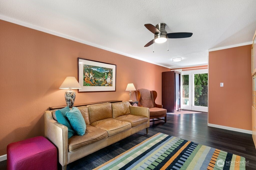 16533 34th Avenue NE, Lake Forest Park, WA 98155