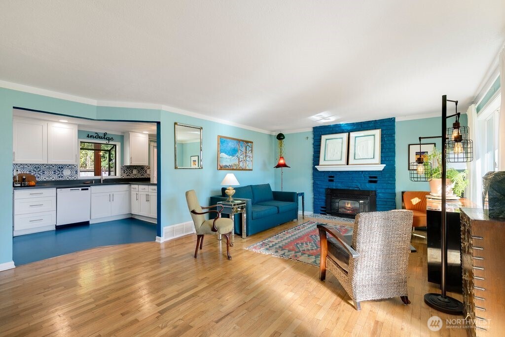 16533 34th Avenue NE, Lake Forest Park, WA 98155