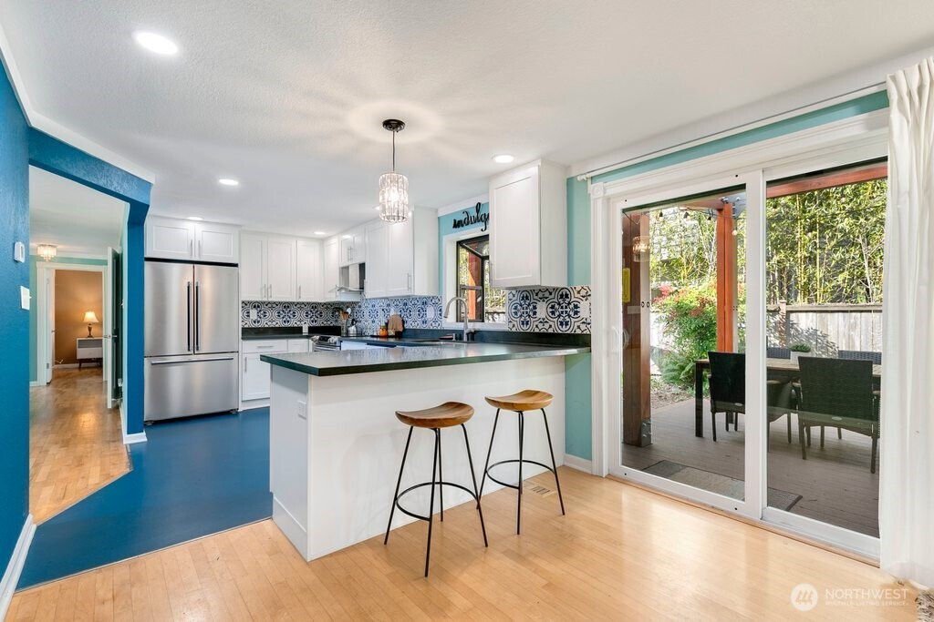 16533 34th Avenue NE, Lake Forest Park, WA 98155