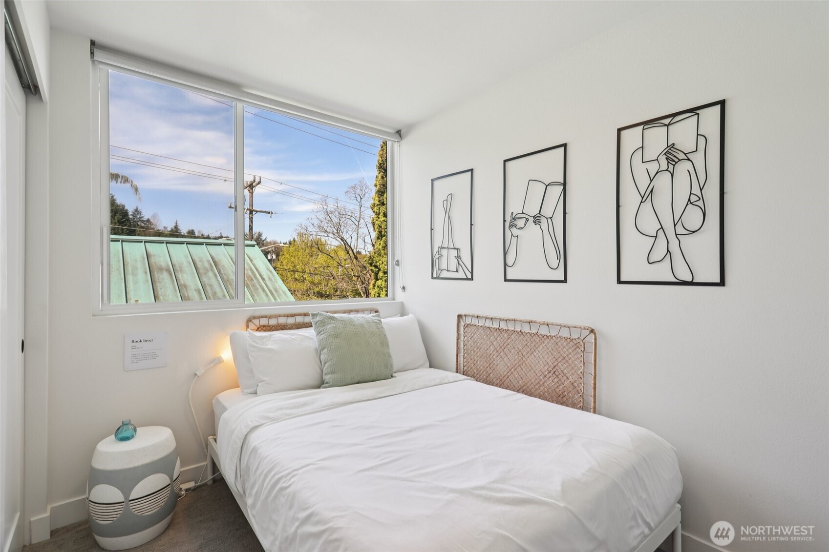 71 W Dravus Street , Seattle, WA 98119