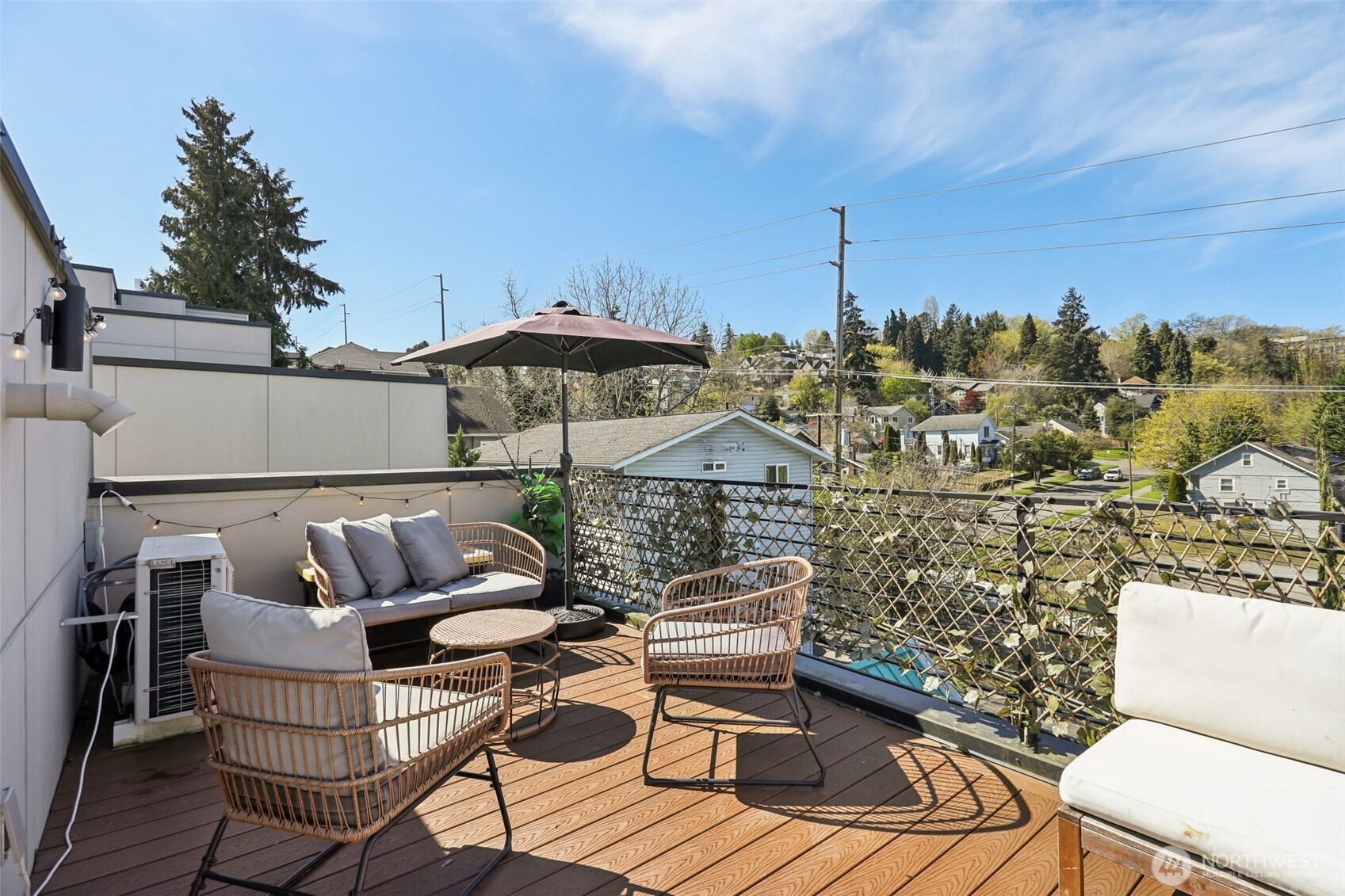 71 W Dravus Street , Seattle, WA 98119