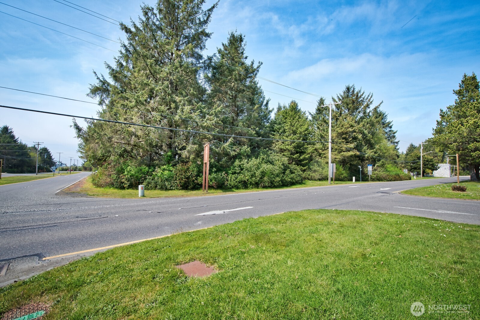 899 Ocean Shores Boulevard NW, Ocean Shores, WA 98569