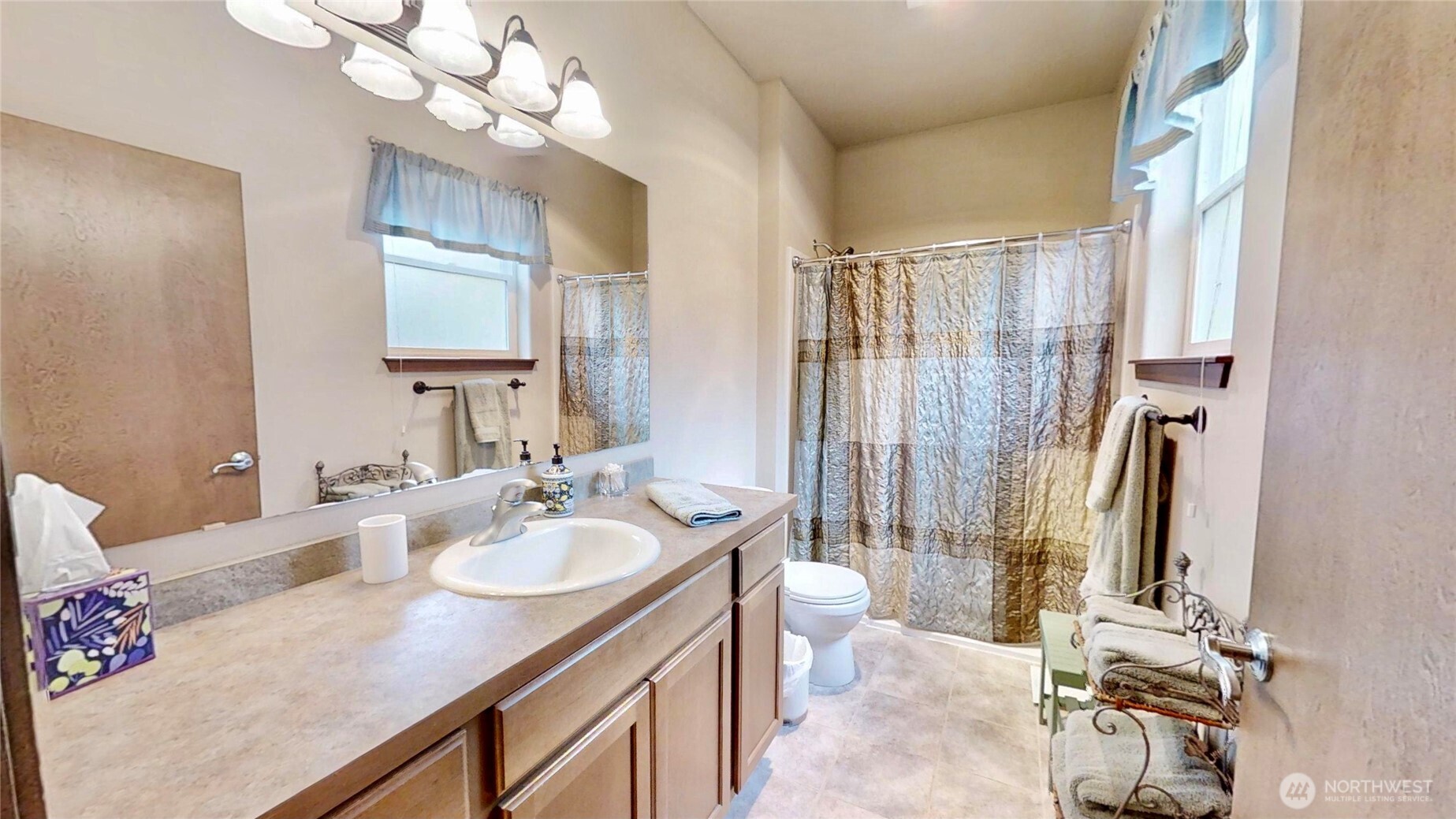 4709 Stonegate Street SE, Lacey, WA 98503